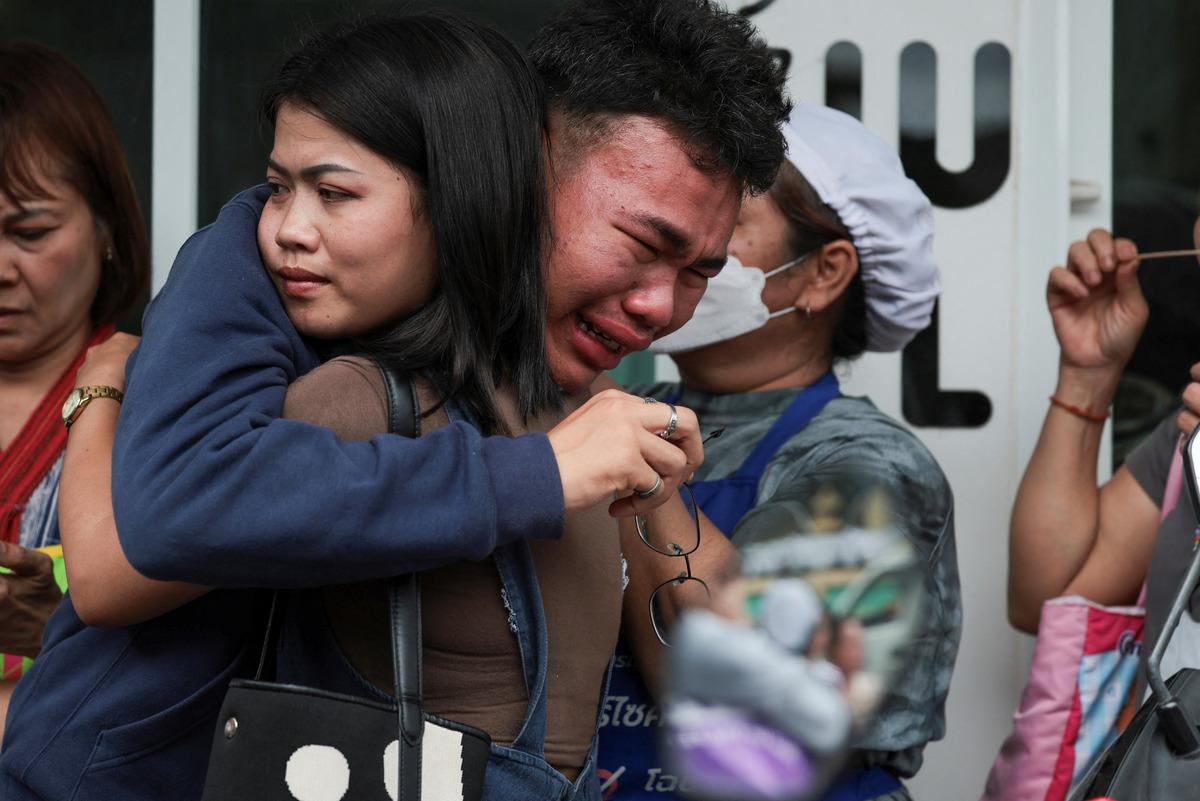 Tayland’daki okul katliamında büyükanne ve büyükbaba detayı! 14 yaşındaki saldırganın fotoğrafı ortaya çıktı 2