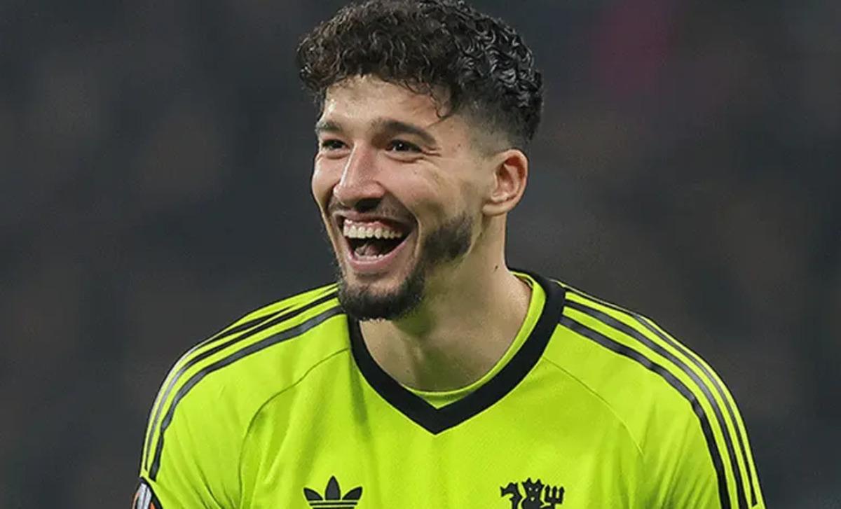 Manchester United resmen duyurdu! Altay Bayındır ın yeni adresi belli oldu 1