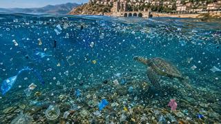 Turizmin önemine dikkat çekip Alanya'daki rahatsızlığı dile getirdi