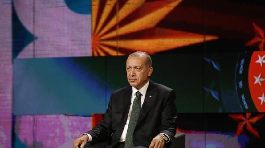 Cumhurbaşkanı Recep Tayyip Erdoğan'dan canlı yayında flaş açıklamalar: Bu Batı'yı çıldırtıyor,daha çok çıldıracaklar!