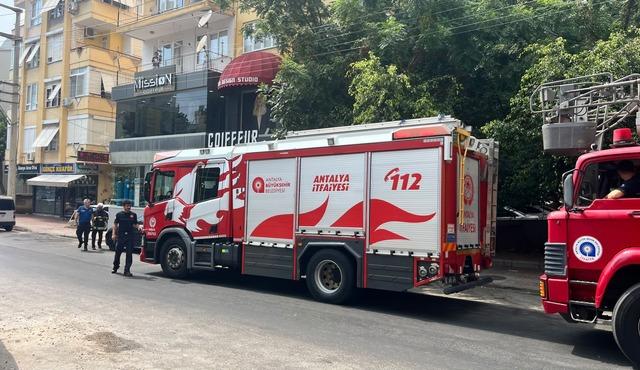 Alanya’da balkonda çıkan yangın paniğe neden oldu 2