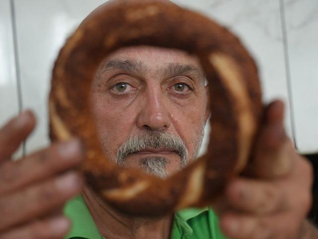 T&uuml;rkiye'nin en iyi simitleri listesi tartışma yarattı