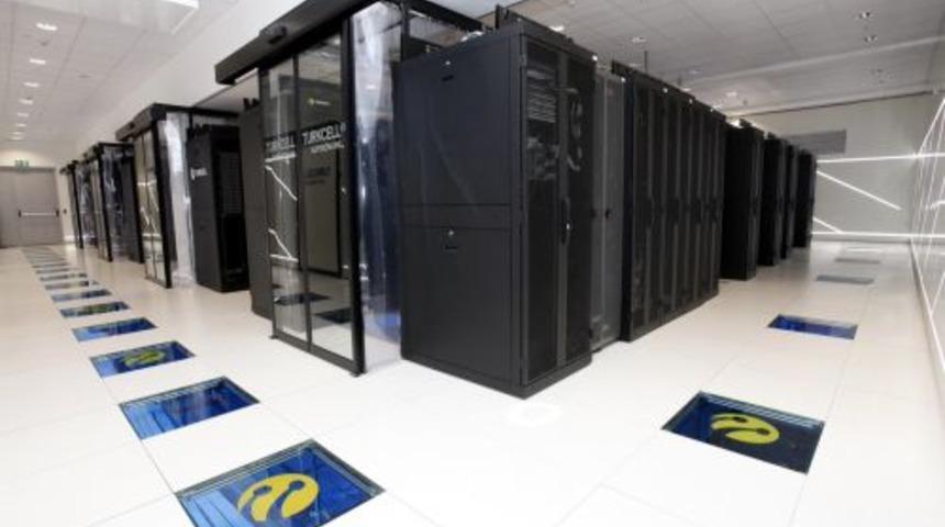 İzmir&rsquo;de d&uuml;nya standartlarında veri merkezi a&ccedil;ıldı