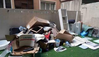 Maltepe&rsquo;de &ccedil;&ouml;p ev temizlenerek halk sağlığı i&ccedil;in &ouml;nlem alındı