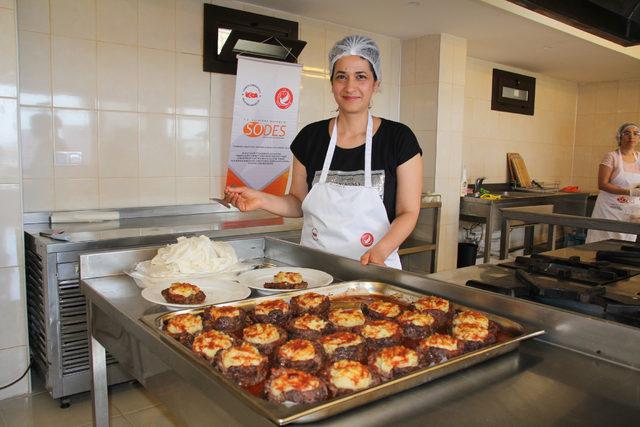 Ermeni köyünün kadınları, aşçılık öğreniyor