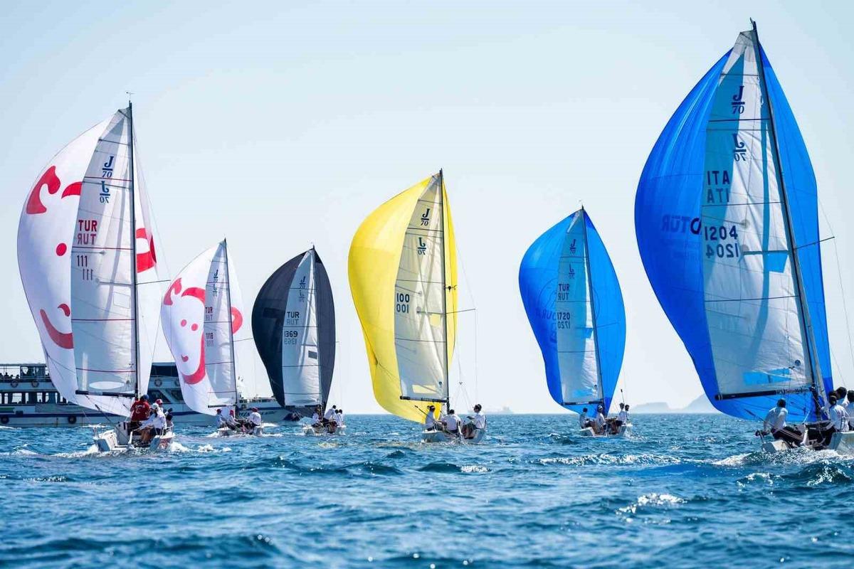 14. TAYK-Eker Olympos Regatta’da ilk günün kazananı "Team Nautique Yachting" oldu 1