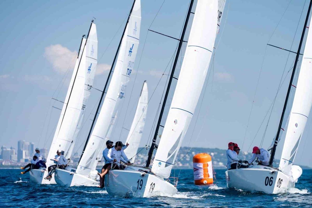 14. TAYK-Eker Olympos Regatta’da ilk günün kazananı "Team Nautique Yachting" oldu 2
