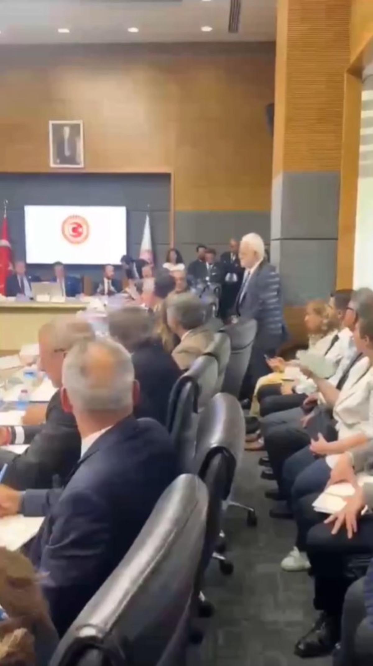 TBMM de DEM ve YENİ Parti arasında Selahattin Demirtaş gerginliği! "Sizin değil bizim yoldaşımız" 2