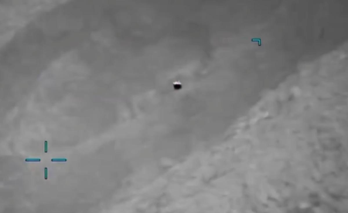 Yer: Orta Doğu! ABD yeni UFO g&ouml;r&uuml;nt&uuml;lerini paylaştı 3