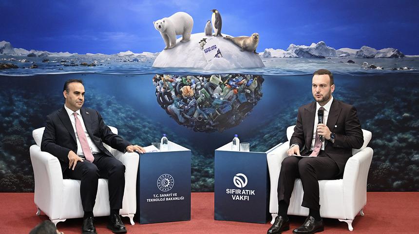 "Kutuplarda Sıfır Atık" kitabı tanıtıldı