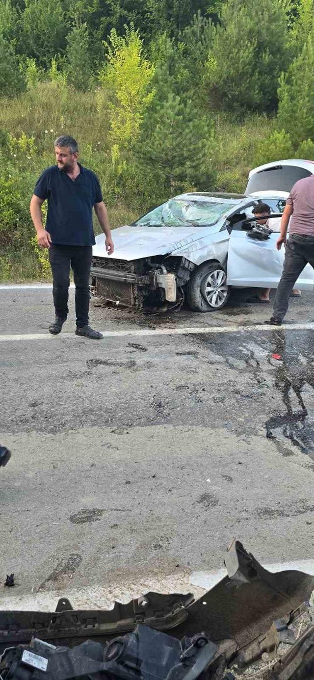 T&uuml;rkeli&rsquo;de otomobil takla attı: 2 yaralı 2