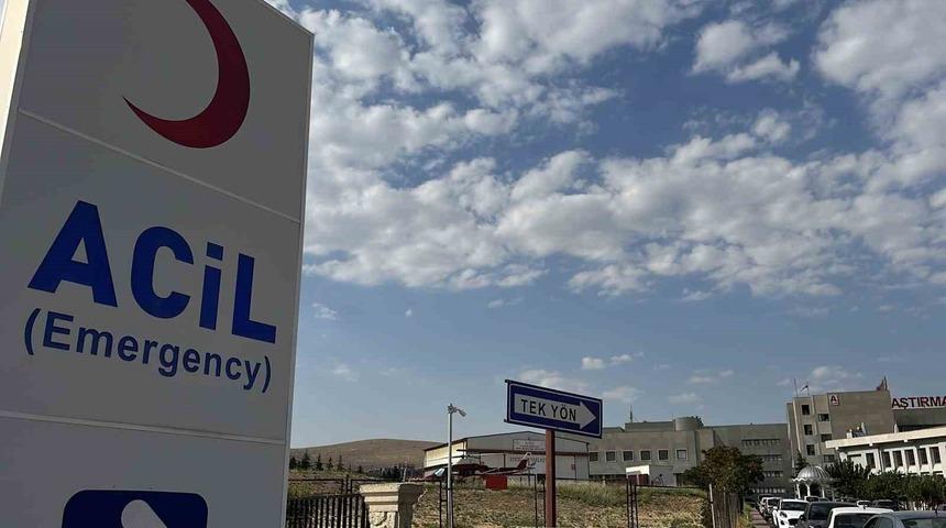 Konya&rsquo;da taşlı bı&ccedil;aklı kavga: 4 yaralı