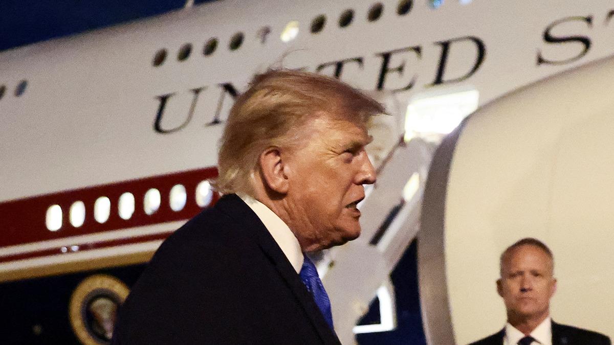 Trump ın T&uuml;rkiye d&ouml;n&uuml;ş&uuml; u&ccedil;ağını değiştirmesi g&uuml;ndem olmuştu! ABD&rsquo;de &lsquo;k&ouml;stebek&rsquo; krizi 3