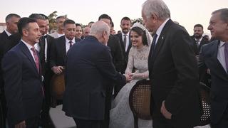 Son dakika: 20 bin kişi katıldı, Bah&ccedil;eli nikah şahidi oldu