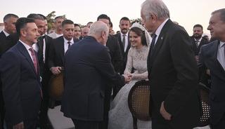 20 bin kişi katıldı, Bah&ccedil;eli nikah şahidi oldu