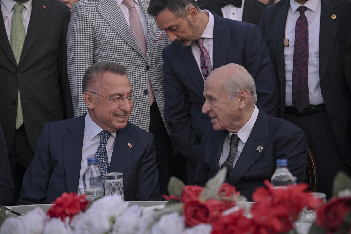 20 bin kişi katıldı, Bahçeli nikah şahidi oldu 2