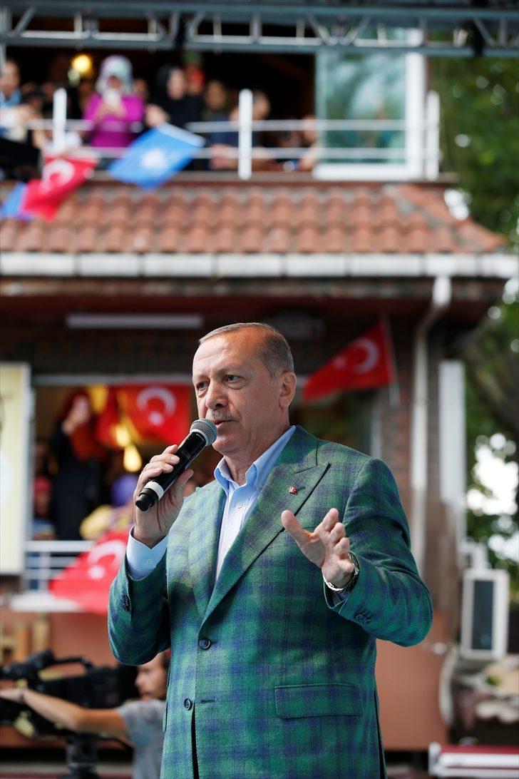 Özyeğin Üniversitesi'nde bin 136 öğrenci kep attı G2