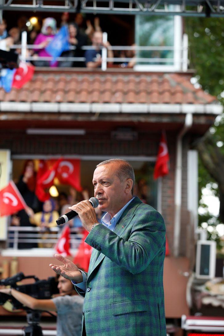 Özyeğin Üniversitesi'nde bin 136 öğrenci kep attı G3