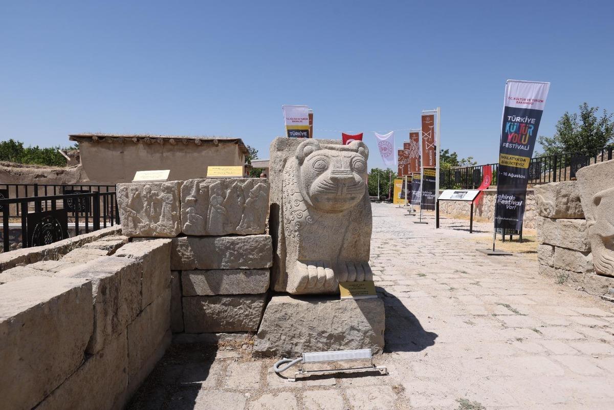 Malatya K&uuml;lt&uuml;r Yolu Festivali iki &ouml;nemli a&ccedil;ılışla başladı 2