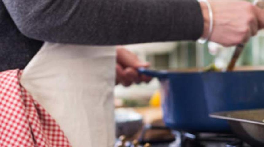 Hintli kadının korkunç planı! Kendisiyle dalga geçen herkesin yemeğine böcek ilacı kattı: 5 kişi öldü 120 kişi zehirlendi!