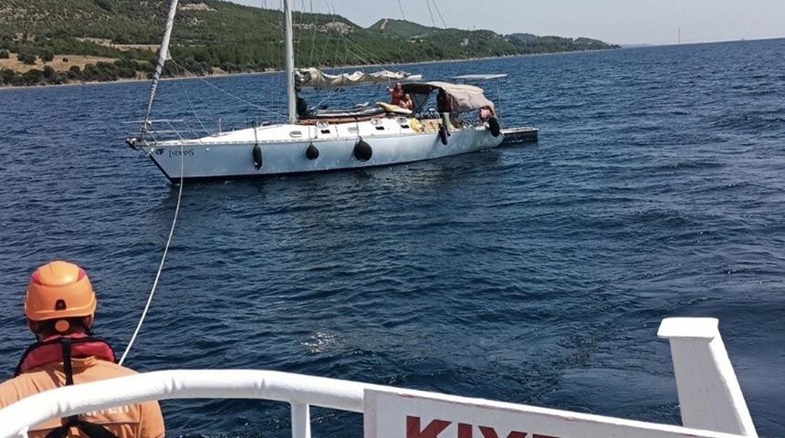 &Ccedil;anakkale'de s&uuml;r&uuml;klenen tekne kurtarıldı