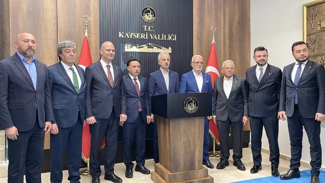 Ulaştırma ve Altyapı Bakanı Uraloğlu, Kayseri de ziyaretlerde bulundu 2