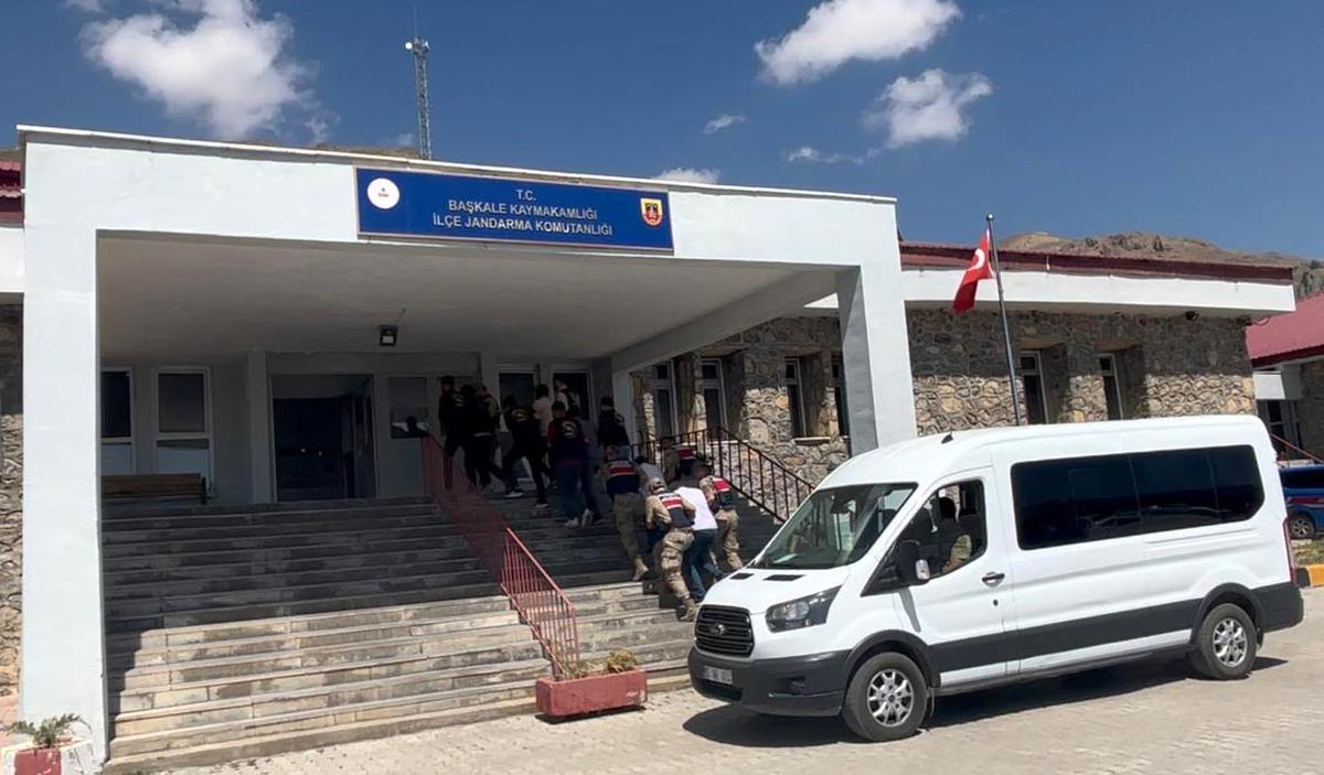 14 yaşındaki kız çocuğunu infaz etmişler! 7 akrabası gözaltında: "Gözüme görünmesin yaktın bizi" 1
