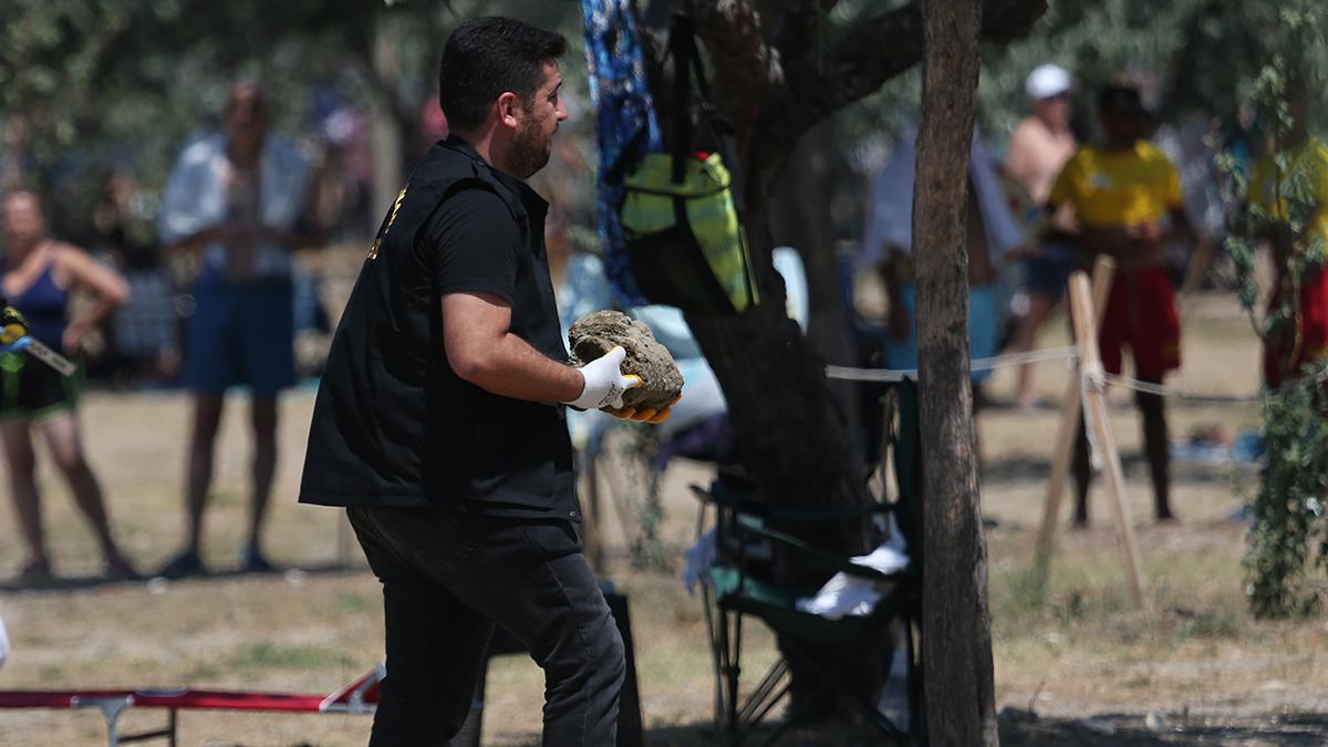 Çanakkale’de plajda şoke eden keşif! Yüzerken savaş mühimmatı buldu 3
