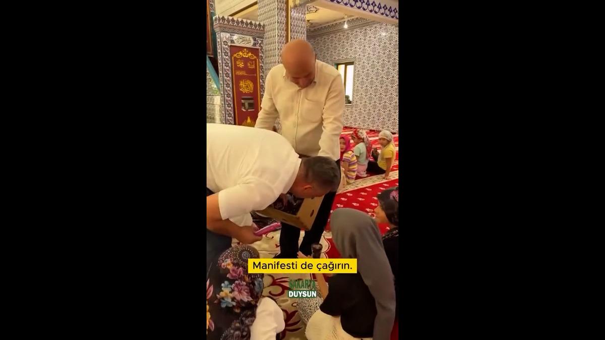 Kur’an Kursunda beklenmedik anlar! Belediye başkanına: "Manifest’i çağıracaksınız değil mi?" 1