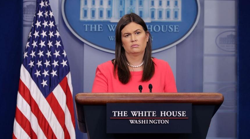 Beyaz Saray S&ouml;zc&uuml;s&uuml; Sarah Sanders restorandan kovuldu