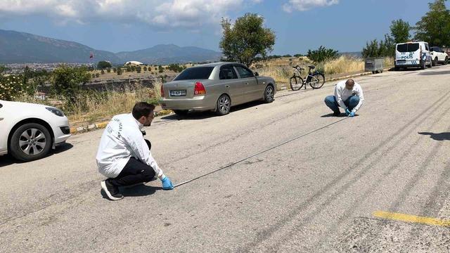Otomobille &ccedil;arpışan bisikletli ağır yaralandı 2