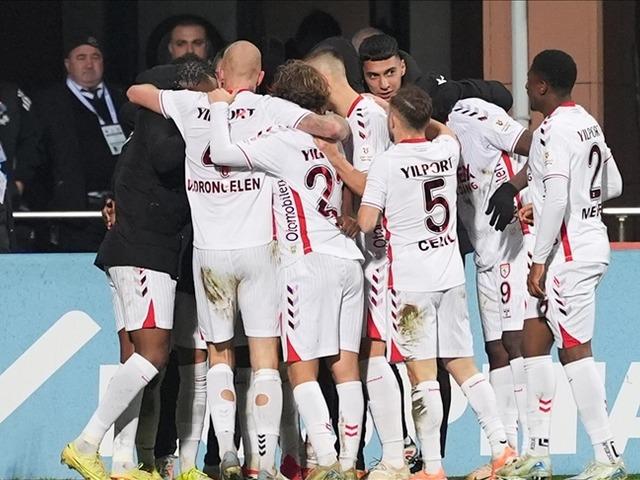 Samsunspor, Kasımpaşa'yı 2-1 mağlup etti!