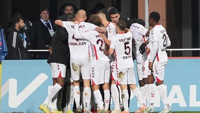 Samsunspor, Kasımpaşa'yı 2-1 mağlup etti!