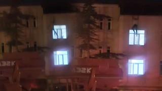 Yer: Aksaray! Evine çatıdan girmeye çalıştı, metrelerce yükseklikten böyle düştü