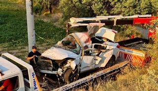 Afyonkarahisar&rsquo;da feci kaza: 2 &ouml;l&uuml;, 2 yaralı