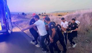 Bing&ouml;l&rsquo;de otomobil yoldan &ccedil;ıktı: 2 yaralı
