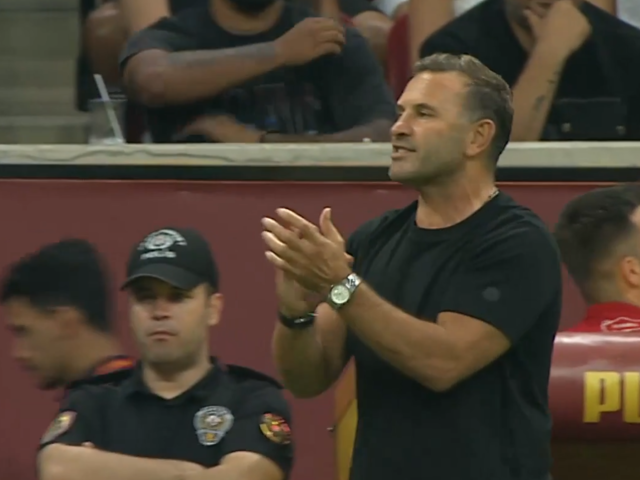 Galatasaray'dan olaylı hazırlık ma&ccedil;ı! Okan Buruk ma&ccedil; başında oyundan atıldı