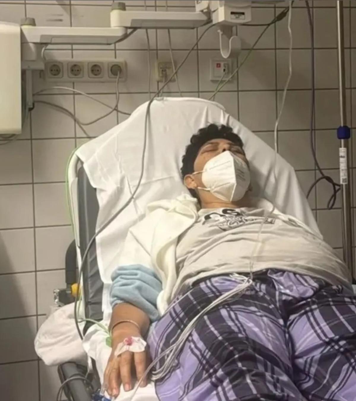 Şarkıcı Cansever hayatını kaybetti! Son paylaşımı yasa boğdu: "Konuşamıyorum, yazamıyorum..." 2
