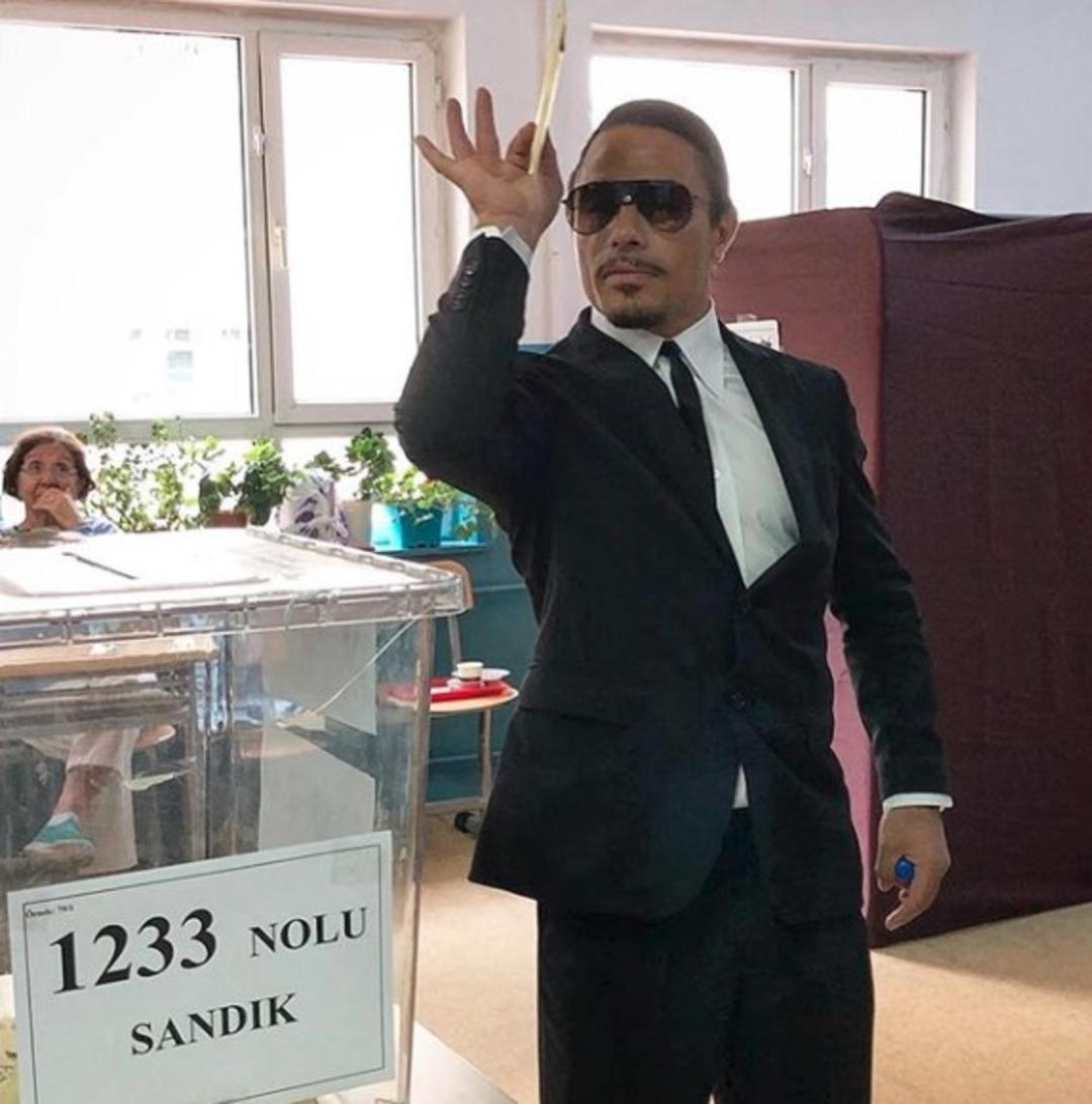 &Uuml;nl&uuml; isimler sandık başında 