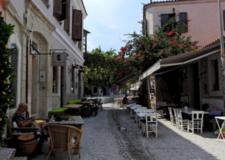 Çeşme'de tatile sandık molası  G1