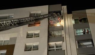 13. katta yangın paniği: Balkondan d&uuml;şen ev sahibi hayatını kaybetti