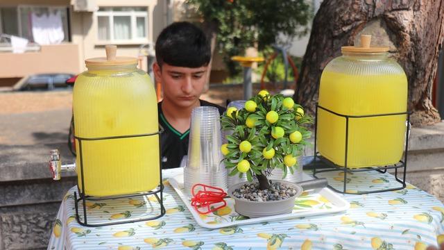 14 yaşında kendi işini kurdu! Aylık kazancı 90 bin lirayı buluyor