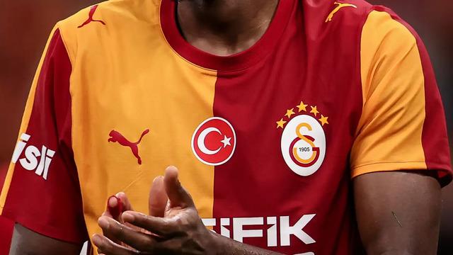 Galatasaray ortalığı kasıp kavuracak! İki transfer aynı anda İstanbul'a inecek