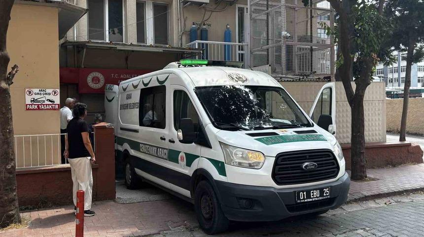 G&ouml;&ccedil;&uuml;kte hayatını kaybeden iş&ccedil;inin cenazesi adli tıptan alındı