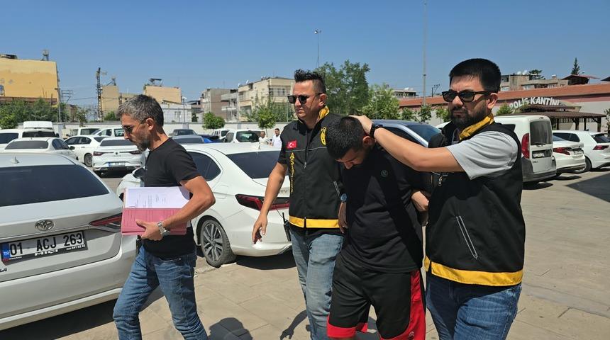 Adana'da ara&ccedil;lardan hırsızlık yaptıkları iddiasıyla yakalanan 2 zanlı tutuklandı