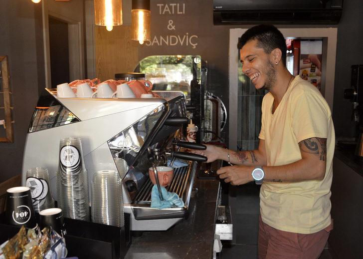 Doğduğunda Sinem'di, 27 yaşında Çınar oldu! G3