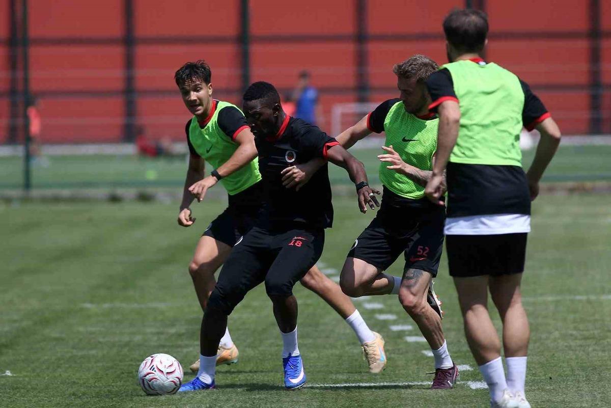 Gençlerbirliği, Fenerbahçe maçı hazırlıklarına başladı 2