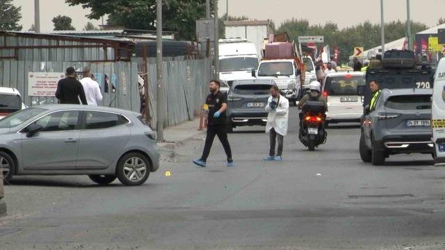Polise bıçakla saldıran şüpheli ayağından vurularak yakalandı: Üzerinden uyuşturucu çıktı 1