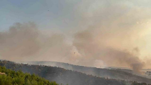 Kula’daki orman yangınına havadan ve karadan müdahale sürüyor 2