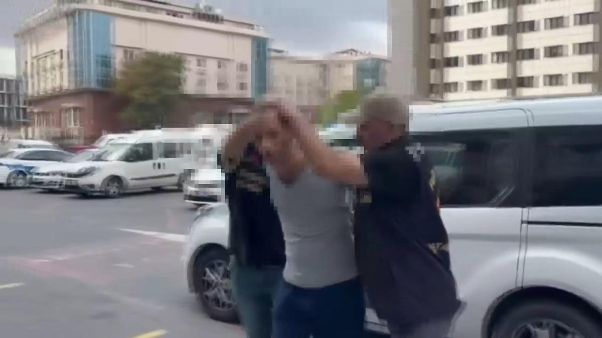 Cumhurbaşkanı Erdoğan a hakaret etmişti! Gözaltına alındı 1